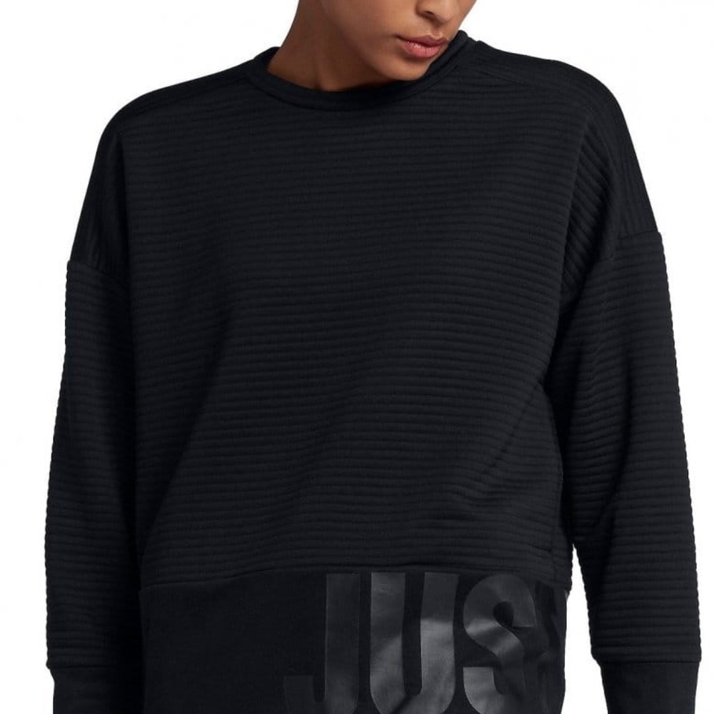 Nike Dri-Fit Women’s Black Long Sleeve Pullover Crew Neck Sweatshirt